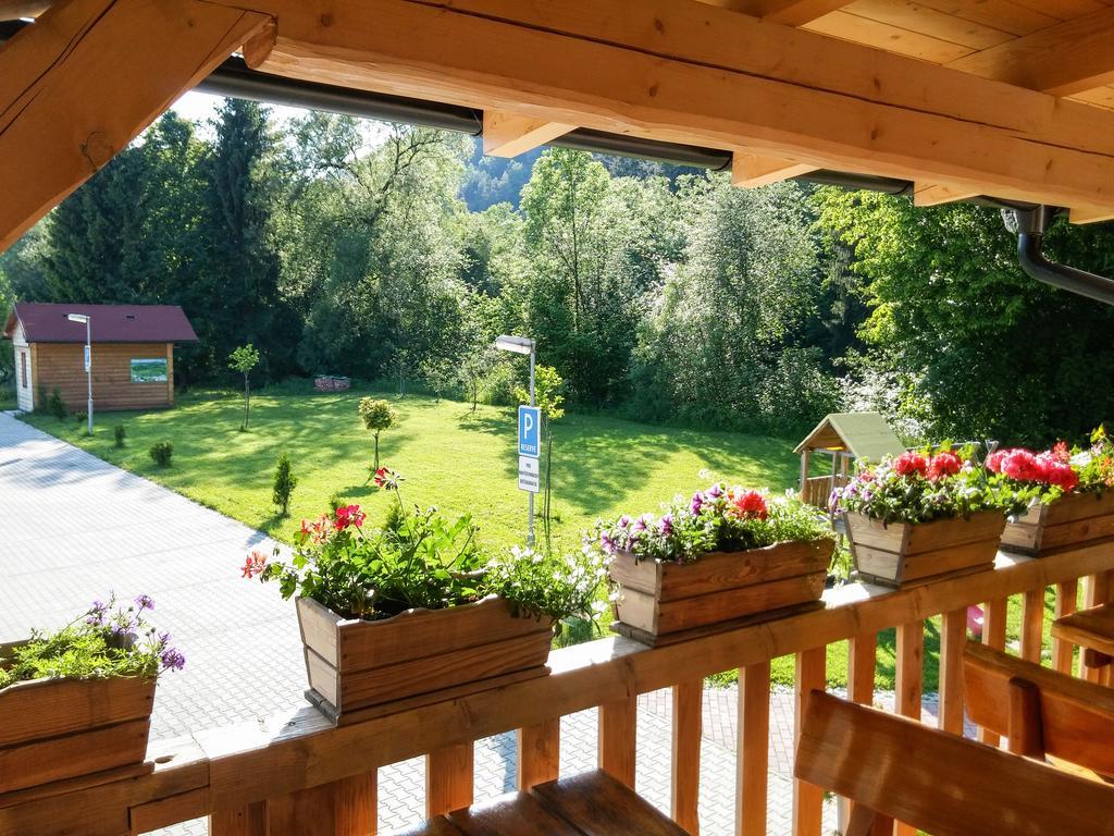 Penzion Mlynarka Rajecké Teplice Buitenkant foto